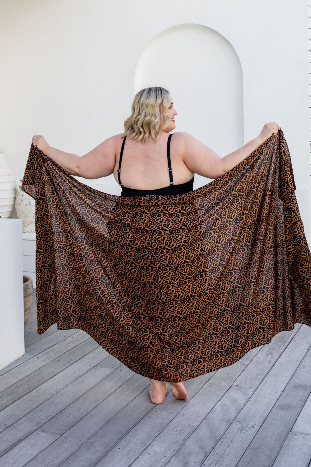 ladies-plus-size-sarong-black-brown-leopard-print