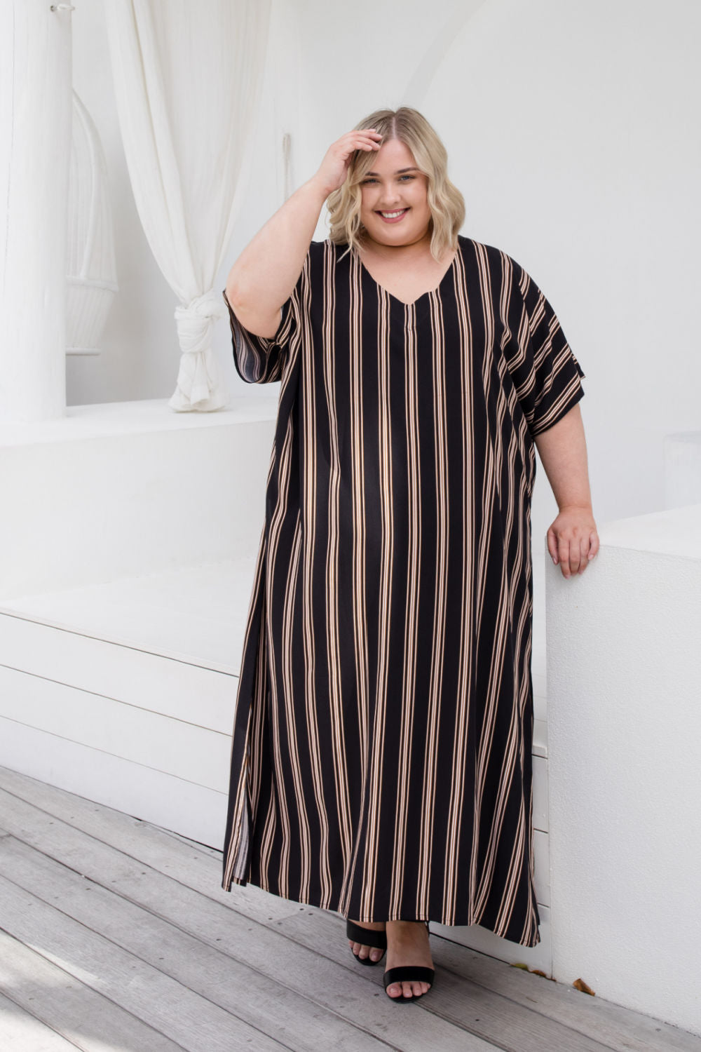    womens-maxi-summer-dress-plus-size-black-neutral-cream-stripe