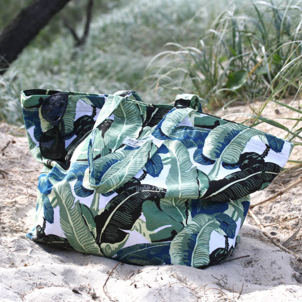 beach-bag-green-tropical-palm-leaf