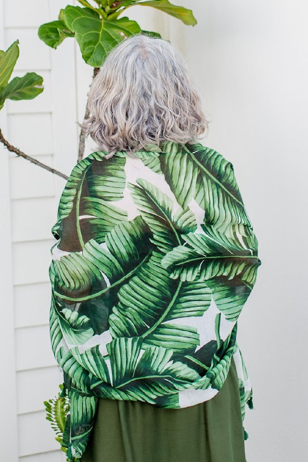 oversized-womens-scarf-green-white-palm-leaf-design