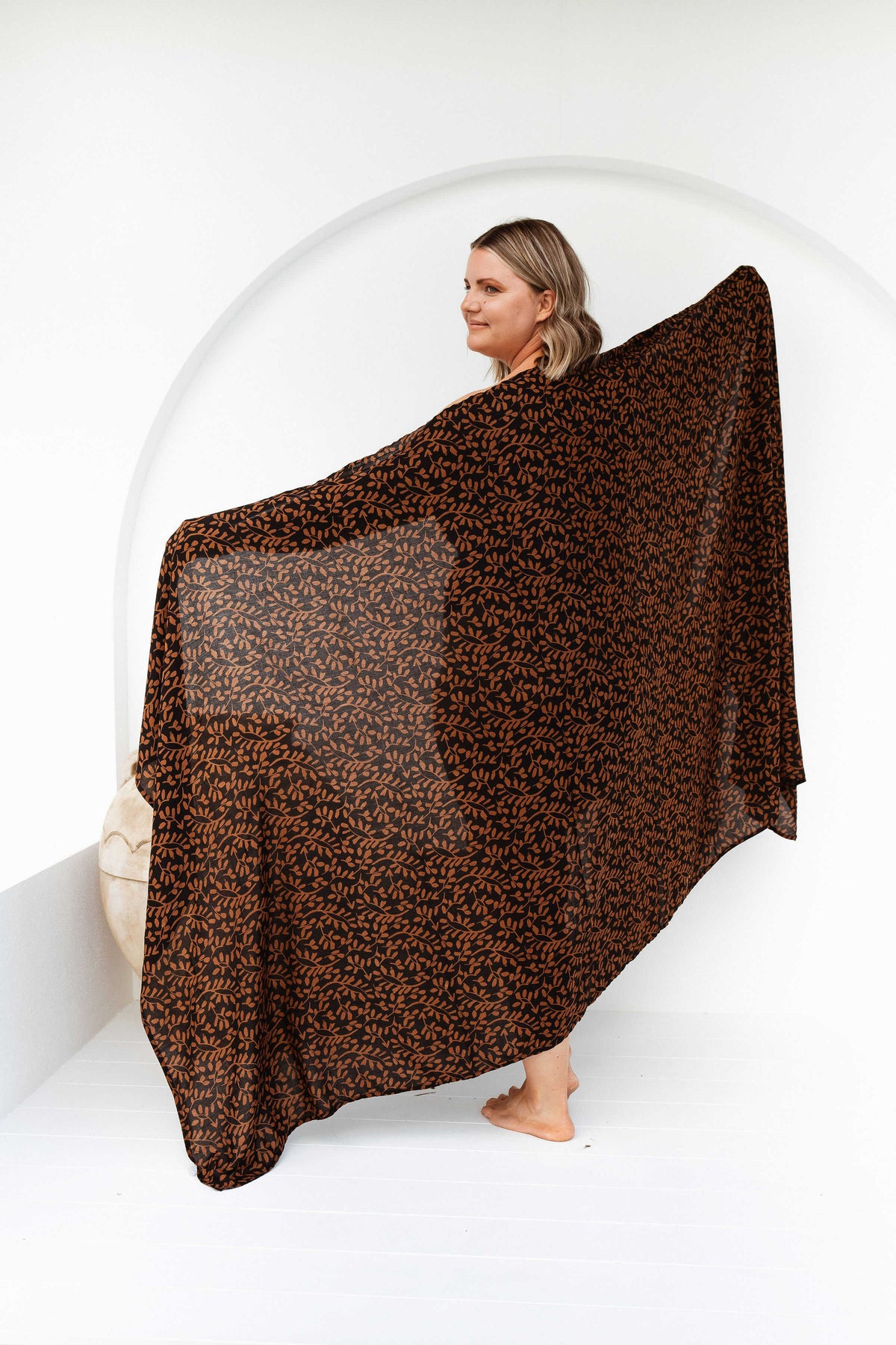     plus-size-sarong-black-brown-vine-print